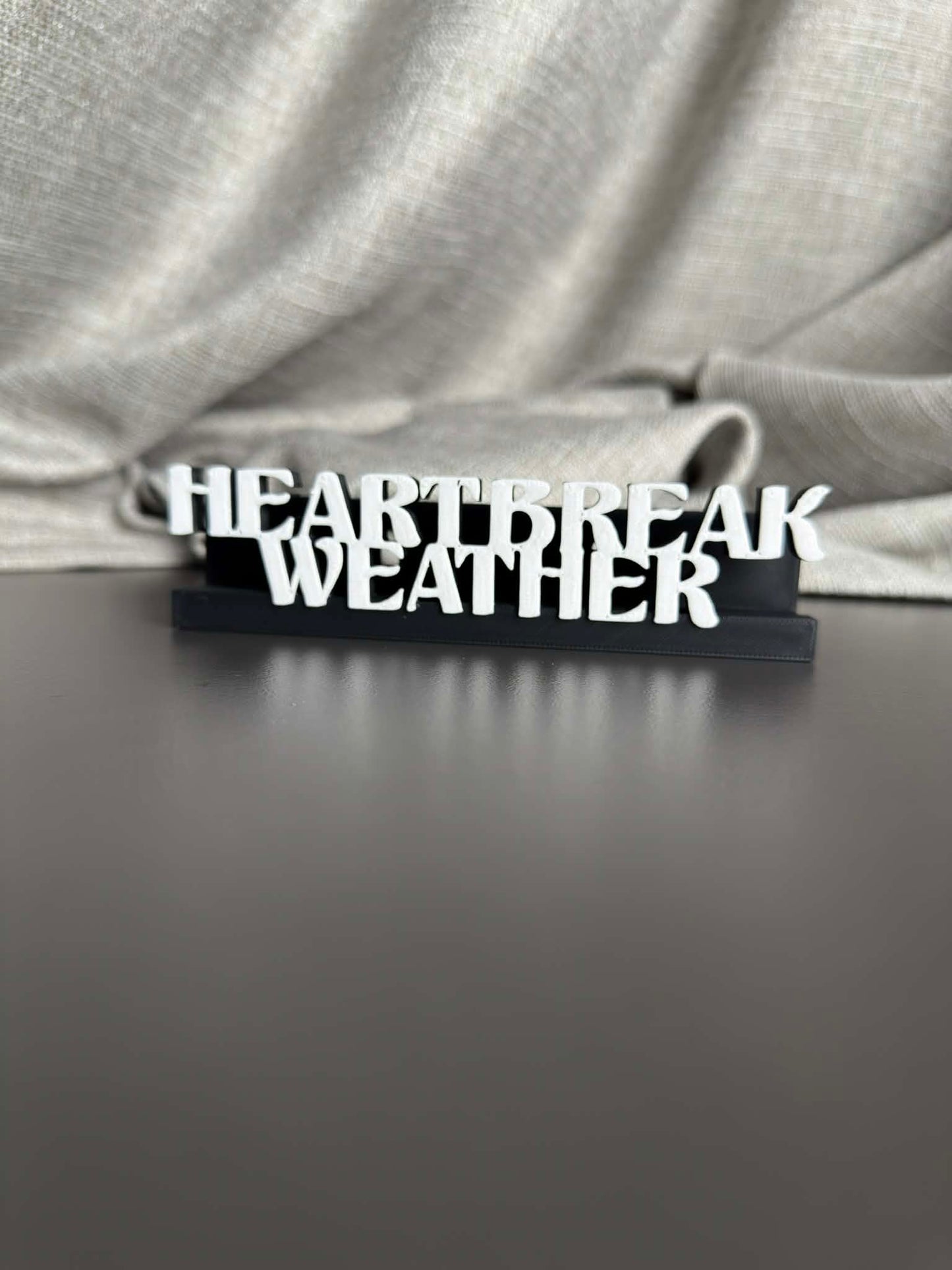 Heartbreak weather - Niall Horan (Display Stand)