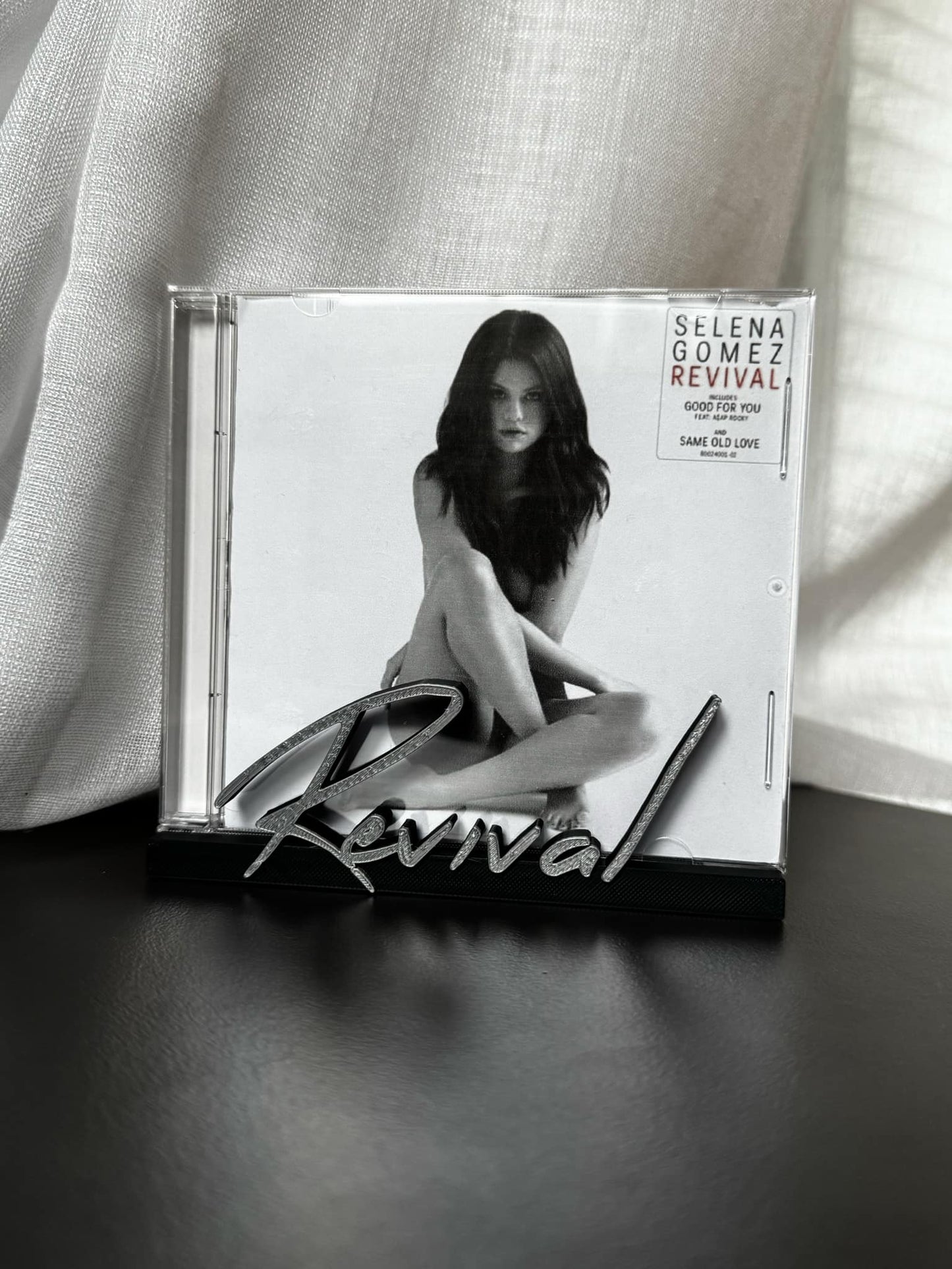 Revaival - Selena Gomez (Display Stand)