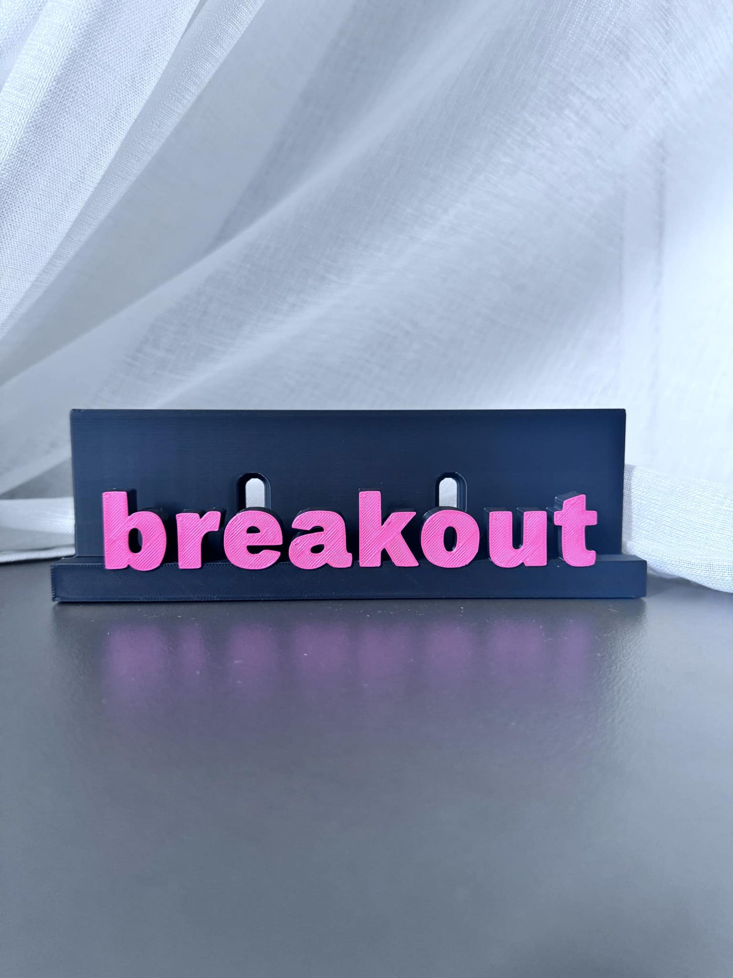 Breakout - Miley Cyrus (Display Stand)