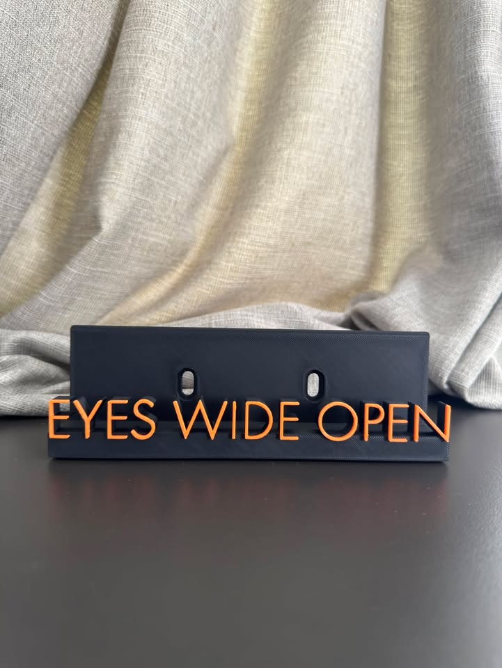 Eyes Wide Open - Sabrina Carpenter (Display Stand)