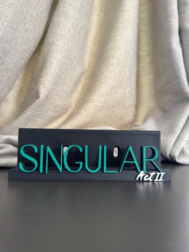 Singular Act II - Sabrina Carpenter (Display Stand)
