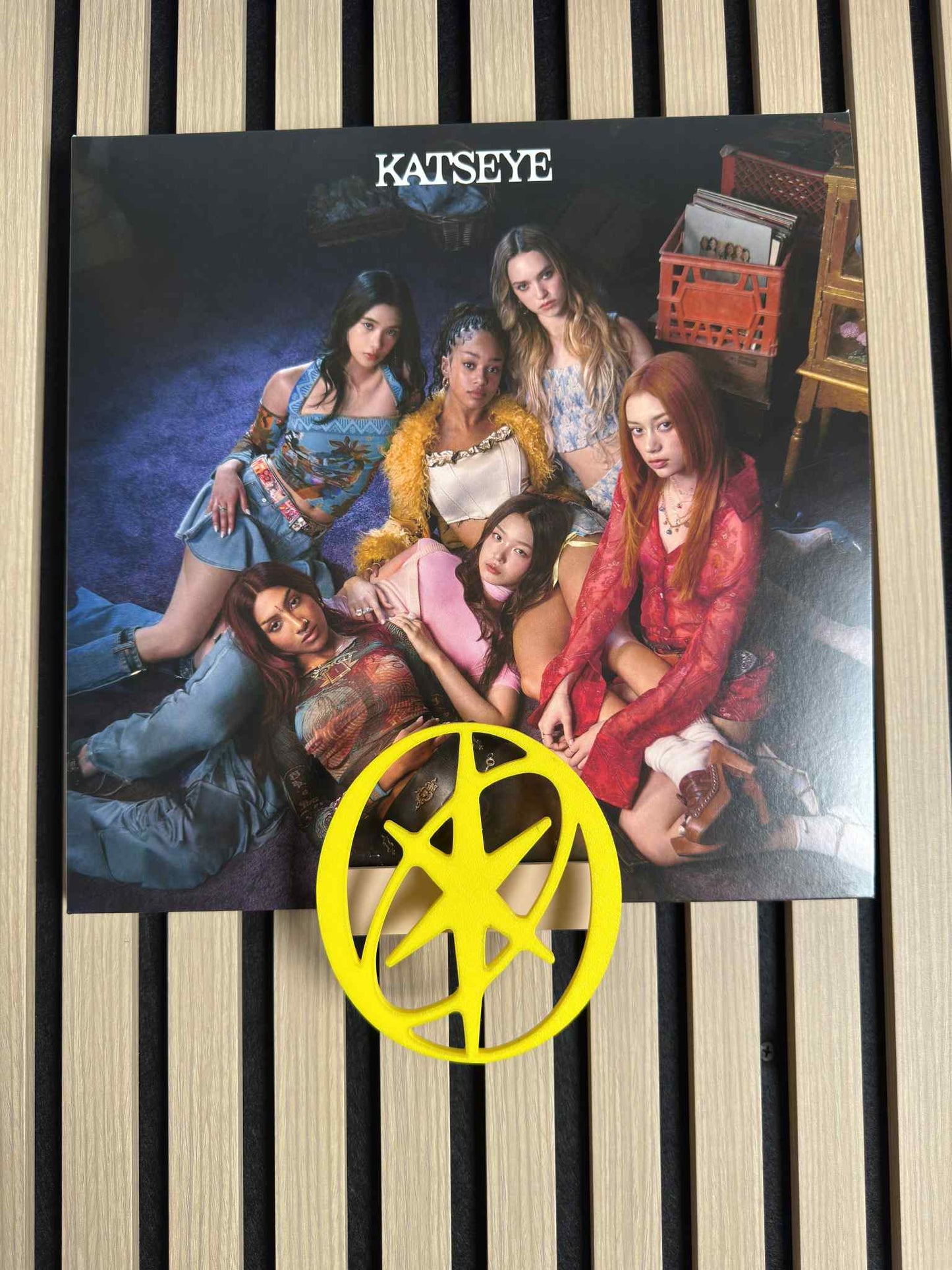 Katseye (Wall Displayer)