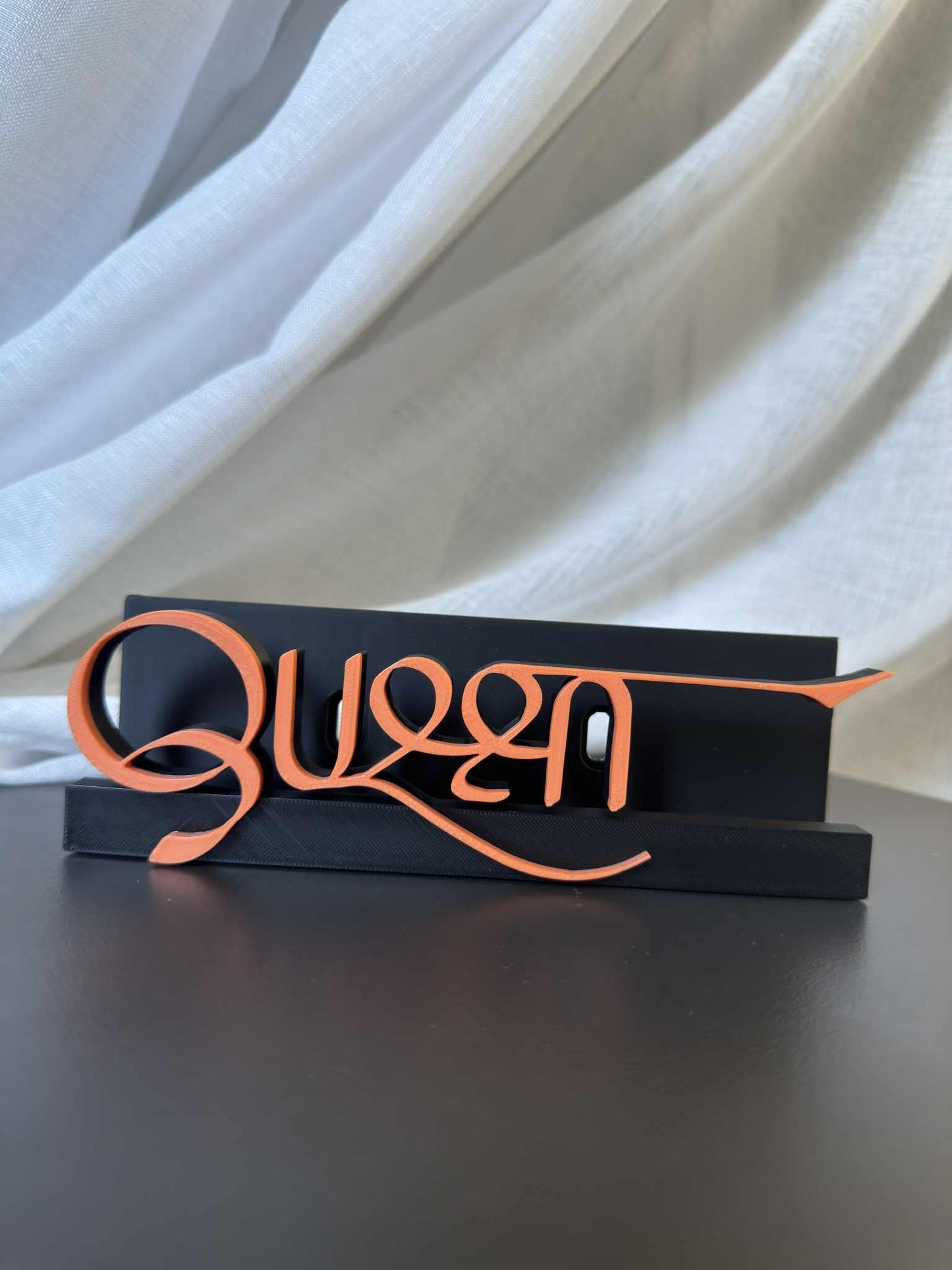 Queen - Nicki Minaj (Display Stand)