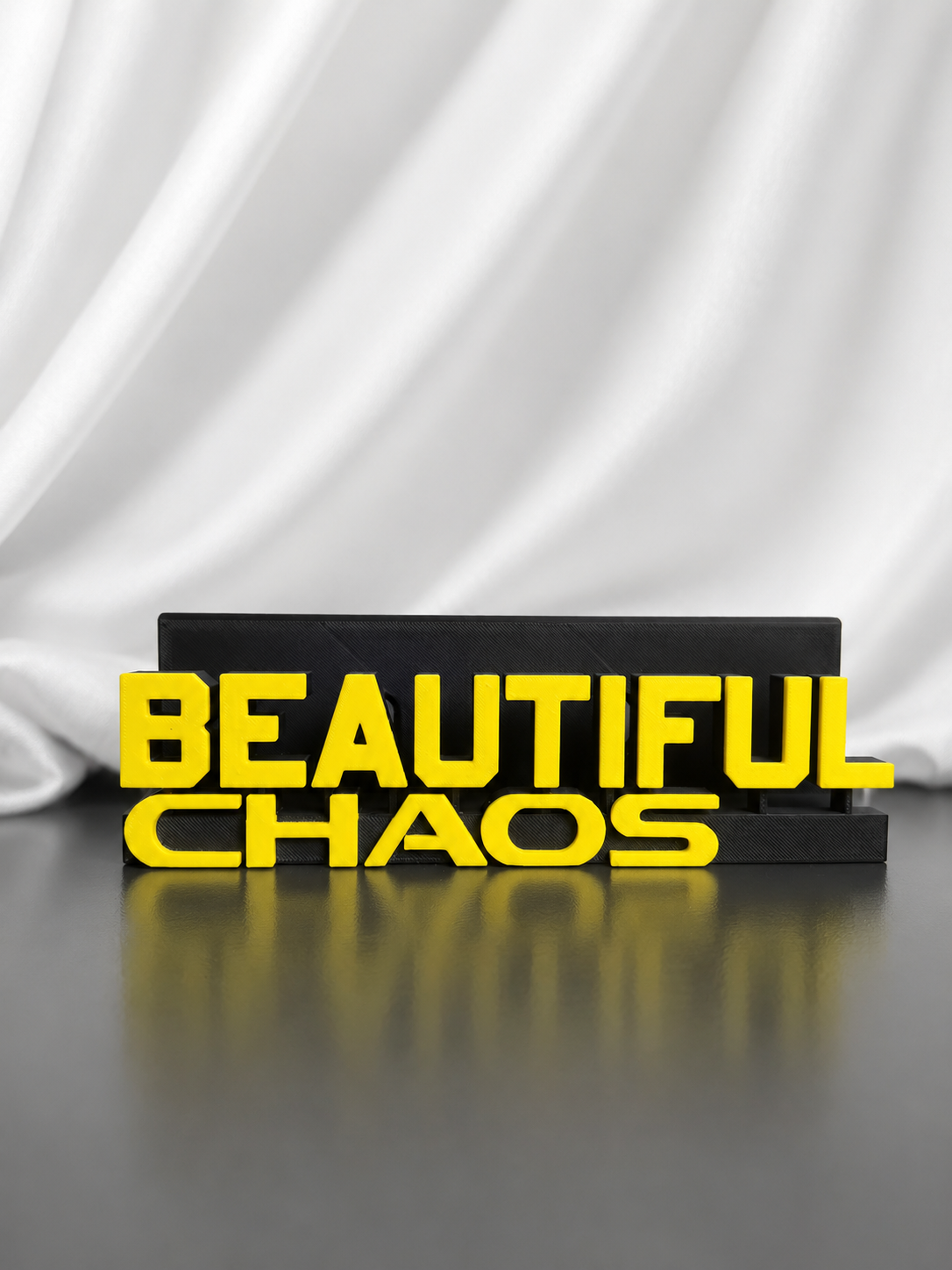 Beautiful Chaos - KATSEYE (Display Stand)