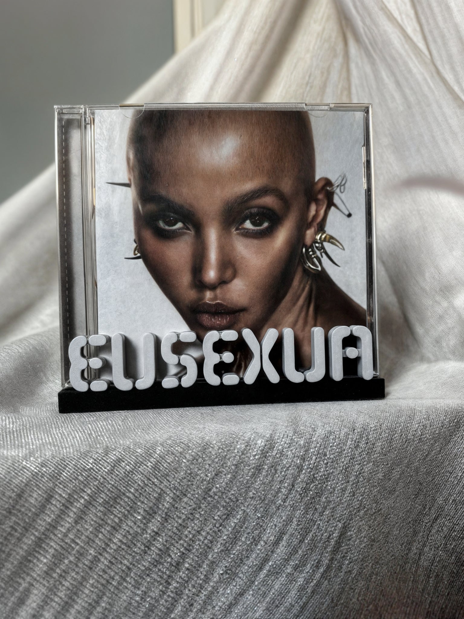 EUSEXUA - FKA Twigs (Display Stand) – Stand Groove