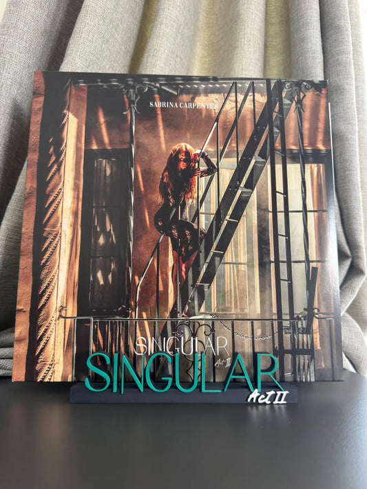 Singular Act II - Sabrina Carpenter (Display Stand)