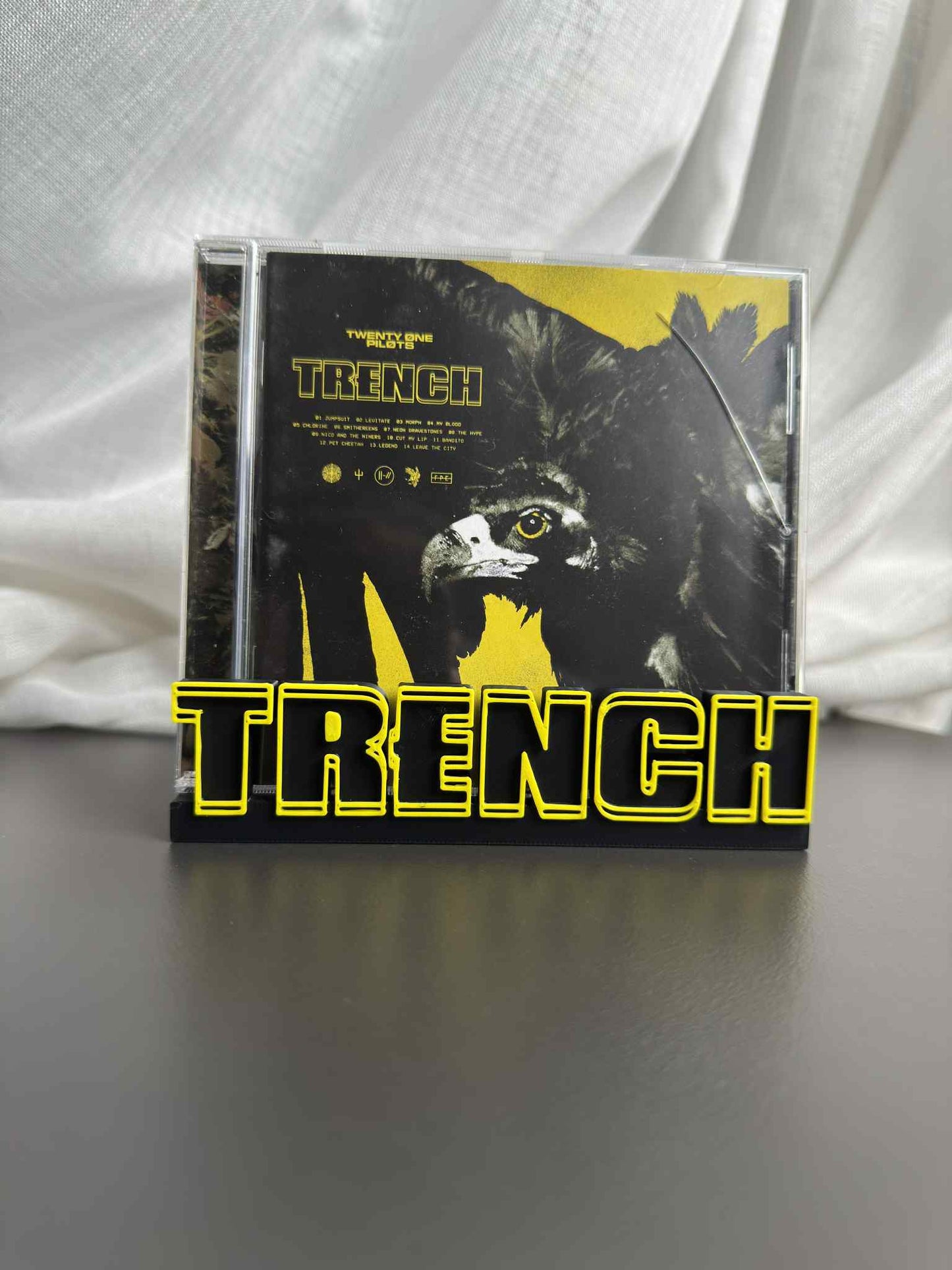 Trench - Twenty One Pilots (Album Display)