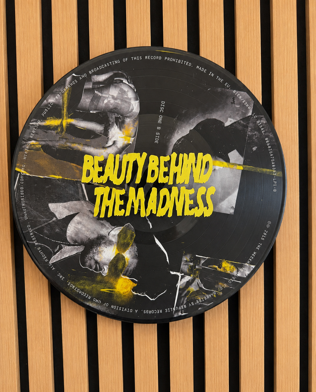 Beauty Behind The Madness - The Weeknd (Wall Displayer)