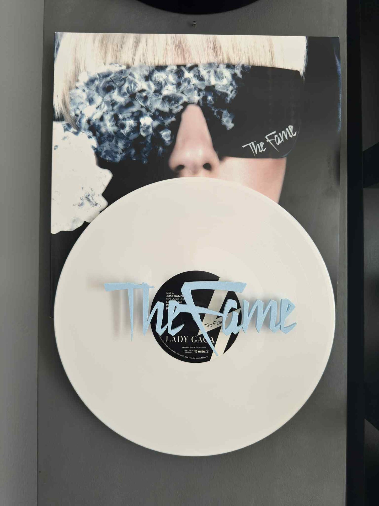 The Fame - Lady Gaga (Wall Displayer)