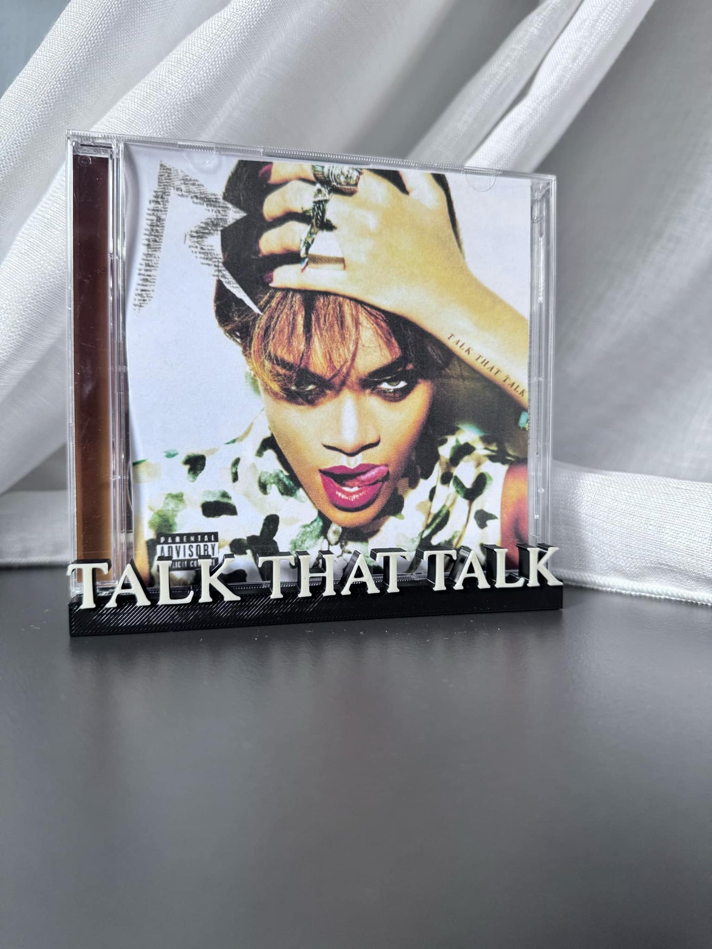 Talk That Talk - Rihanna (Display Stand)