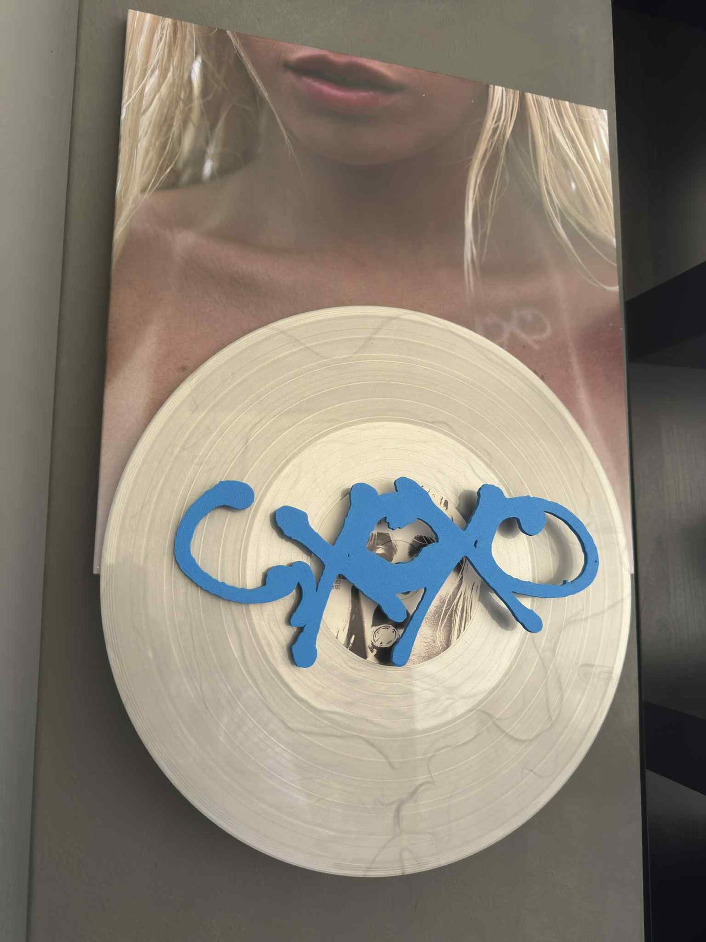 C,XOXO - Camila Cabello (Wall Displayer)