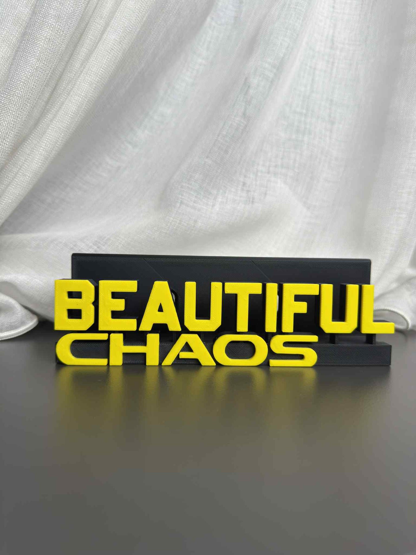 Beautiful Chaos - KATSEYE (Display Stand)