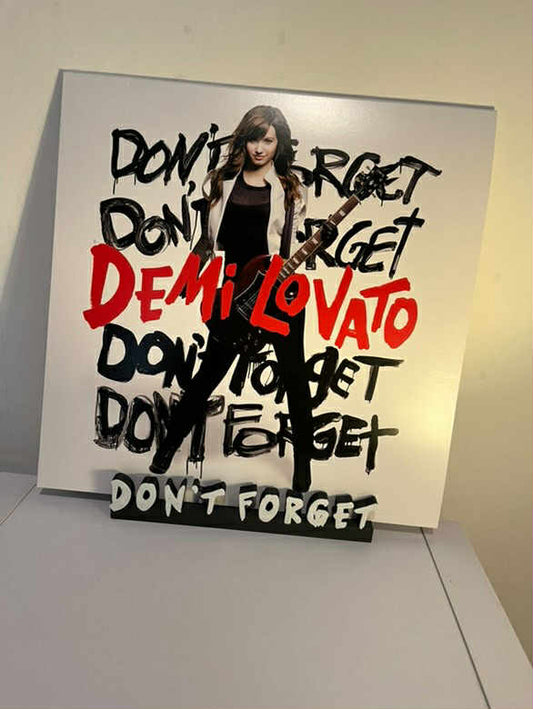 Don't Forget - Demi Lovato (Display Stand)