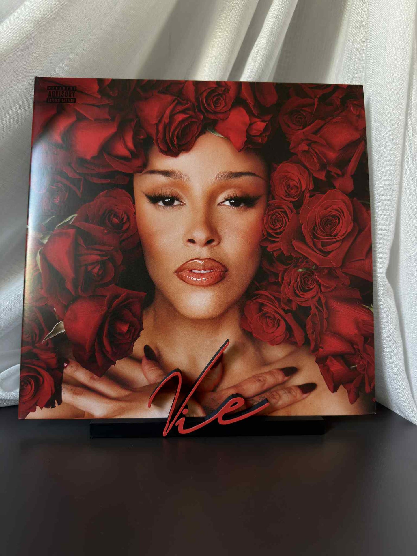 Vie - Doja Cat (Display Stand)