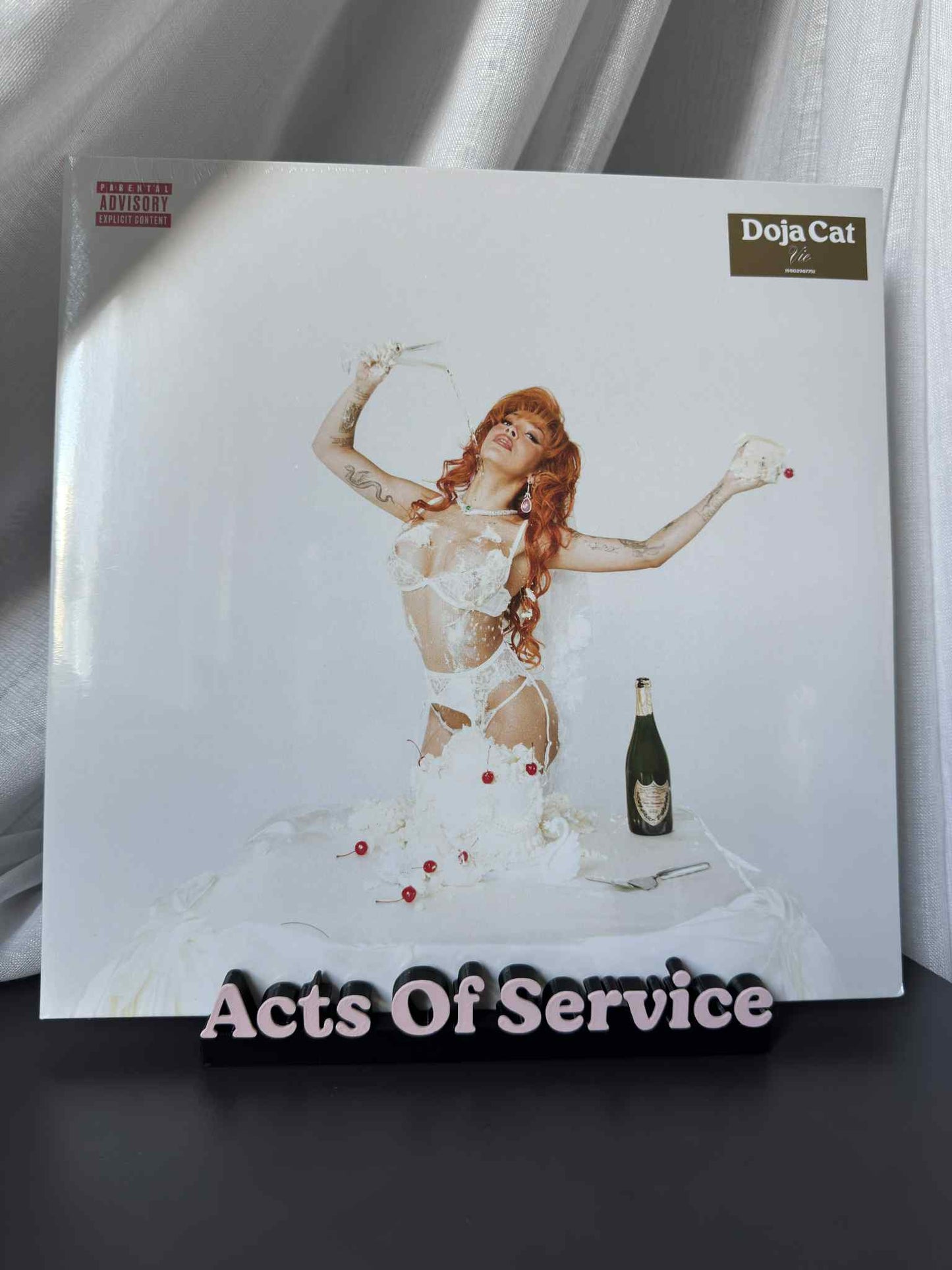 Vie - Doja Cat (Display Stand)