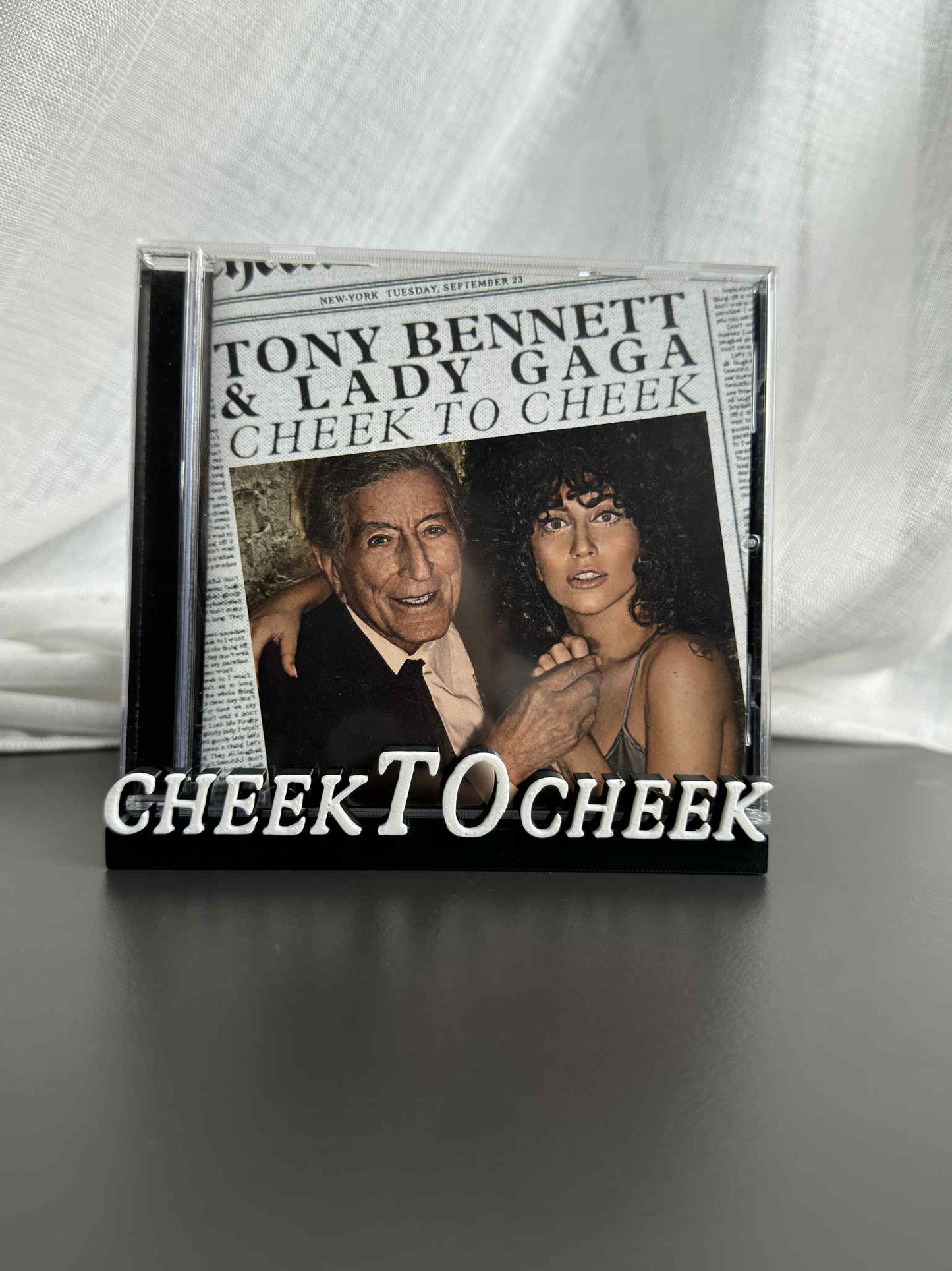 Cheek To Cheek - Lady Gaga (Display Stand)