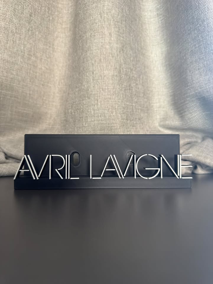 Avril Lavigne - Avril Lavigne (Display Stand)