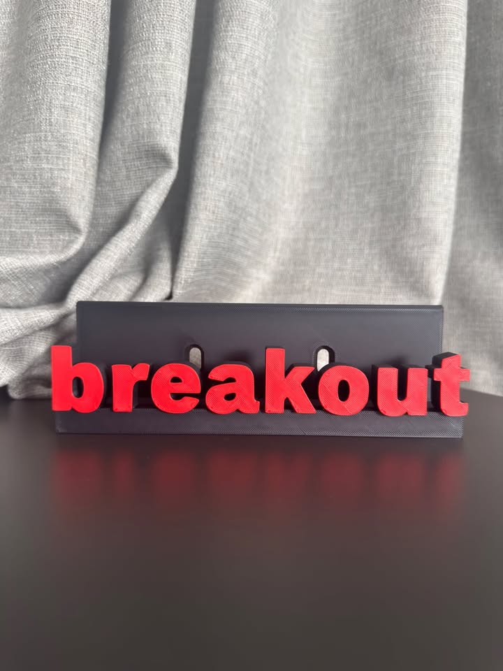 Breakout - Miley Cyrus (Display Stand)