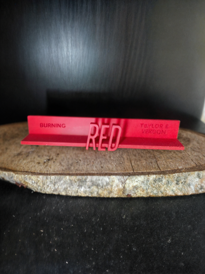 RED - Taylor Swift (Display Stand)