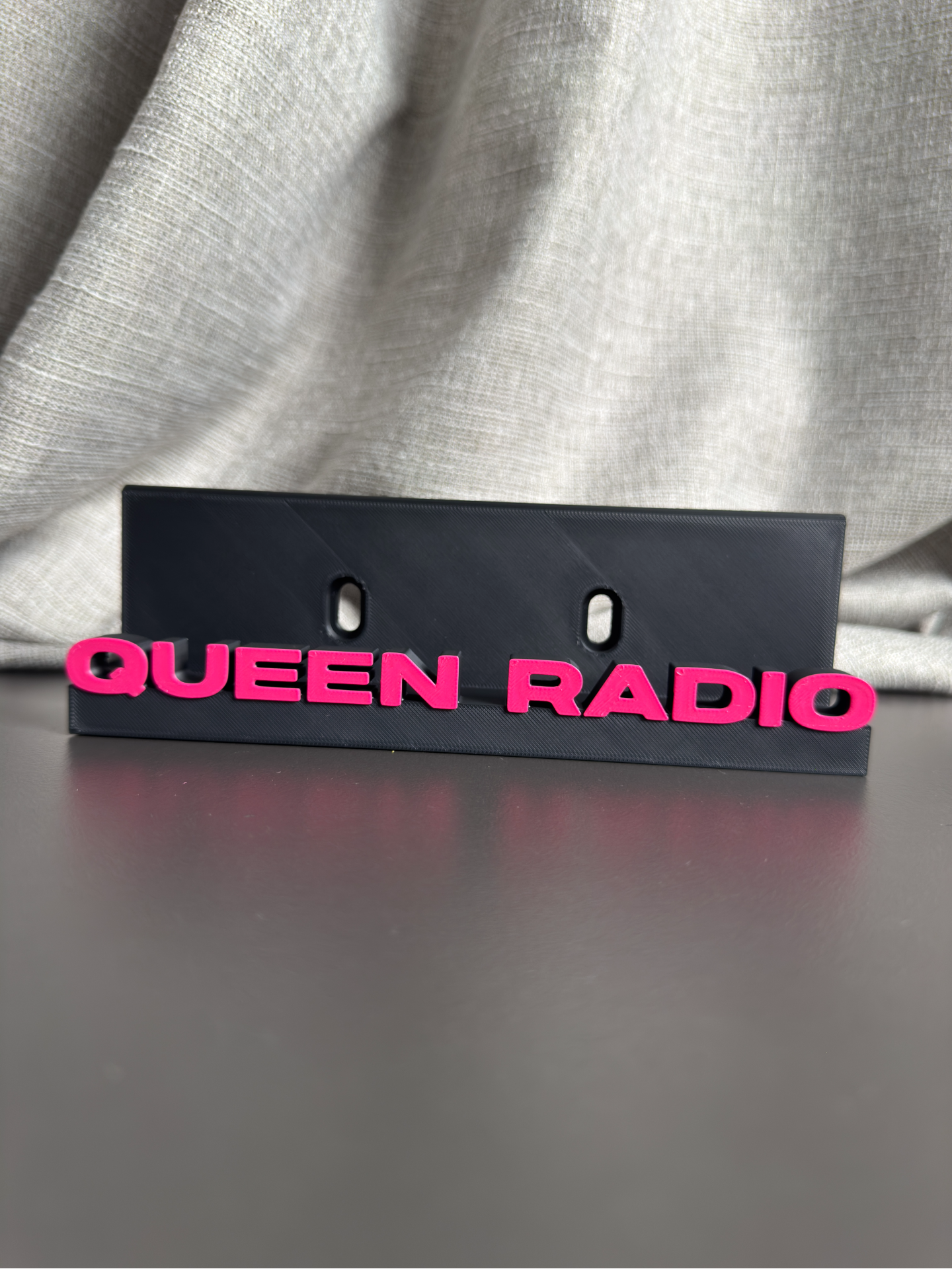 Queen Radio  - Nicki Minaj (Display Stand)