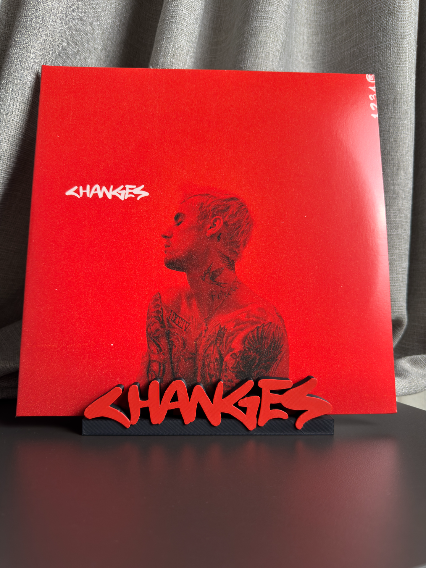 Changes - Justin Bieber (Display Stand)