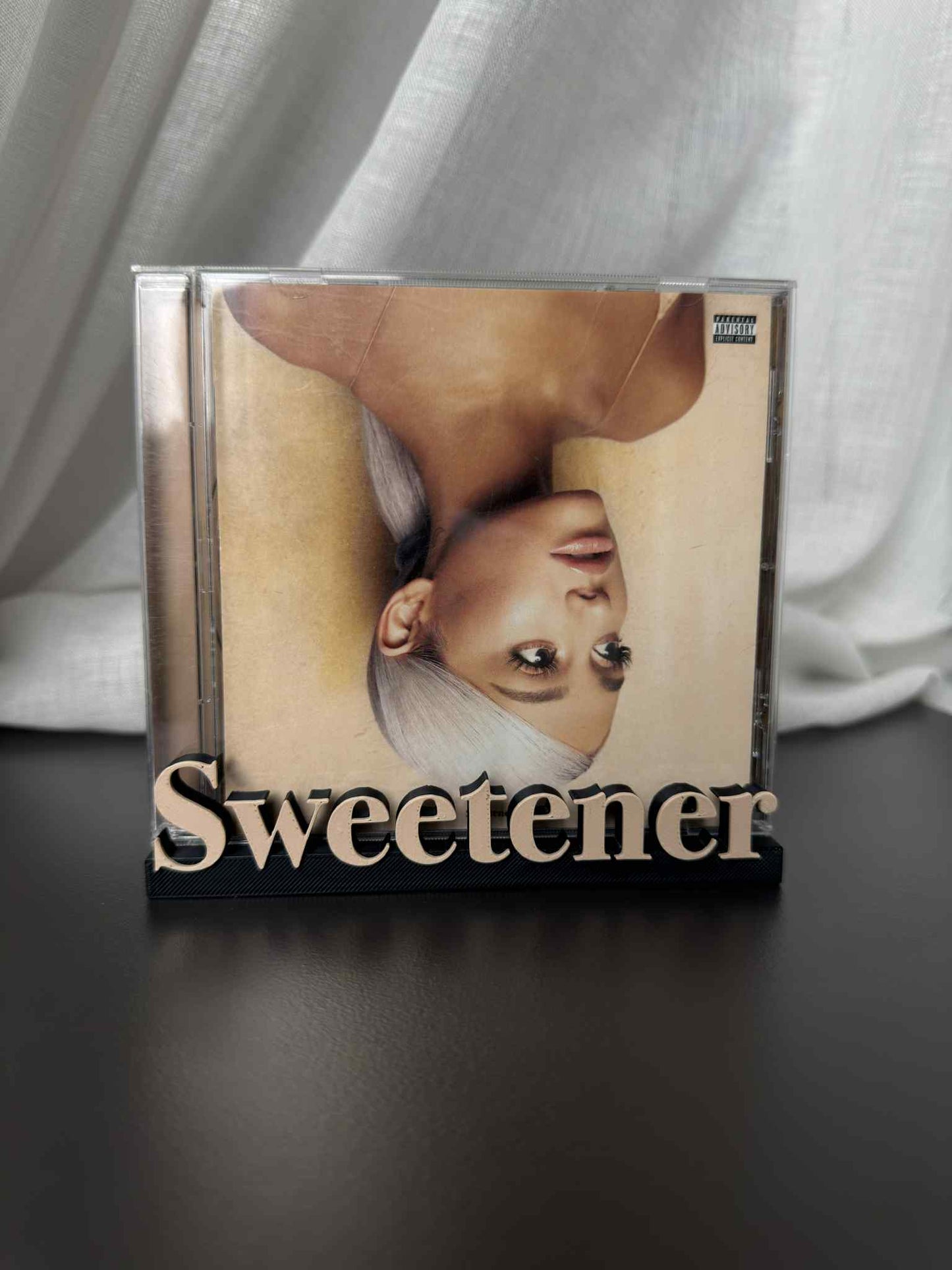 Sweetener - Ariana Grande (Display Stand)