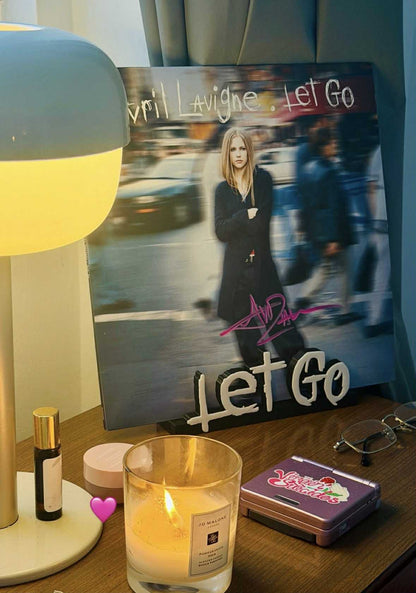Let Go - Avril Lavigne (Display Stand)