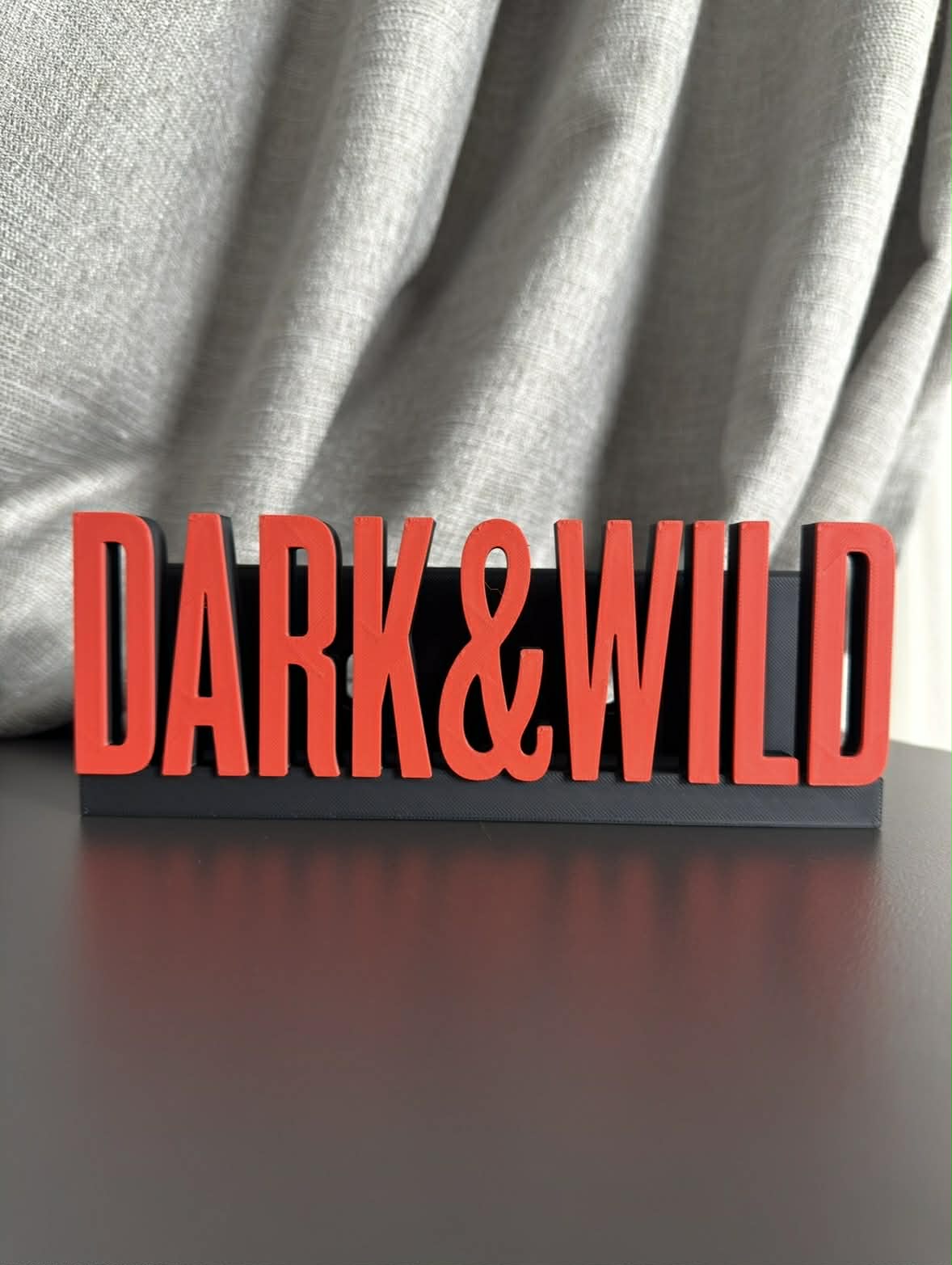Dark & Wild -  BTS (Display Stand)