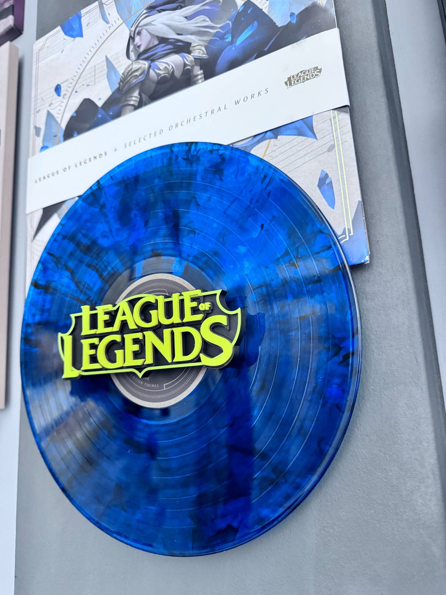 League Of Legends (Wall Displayer)