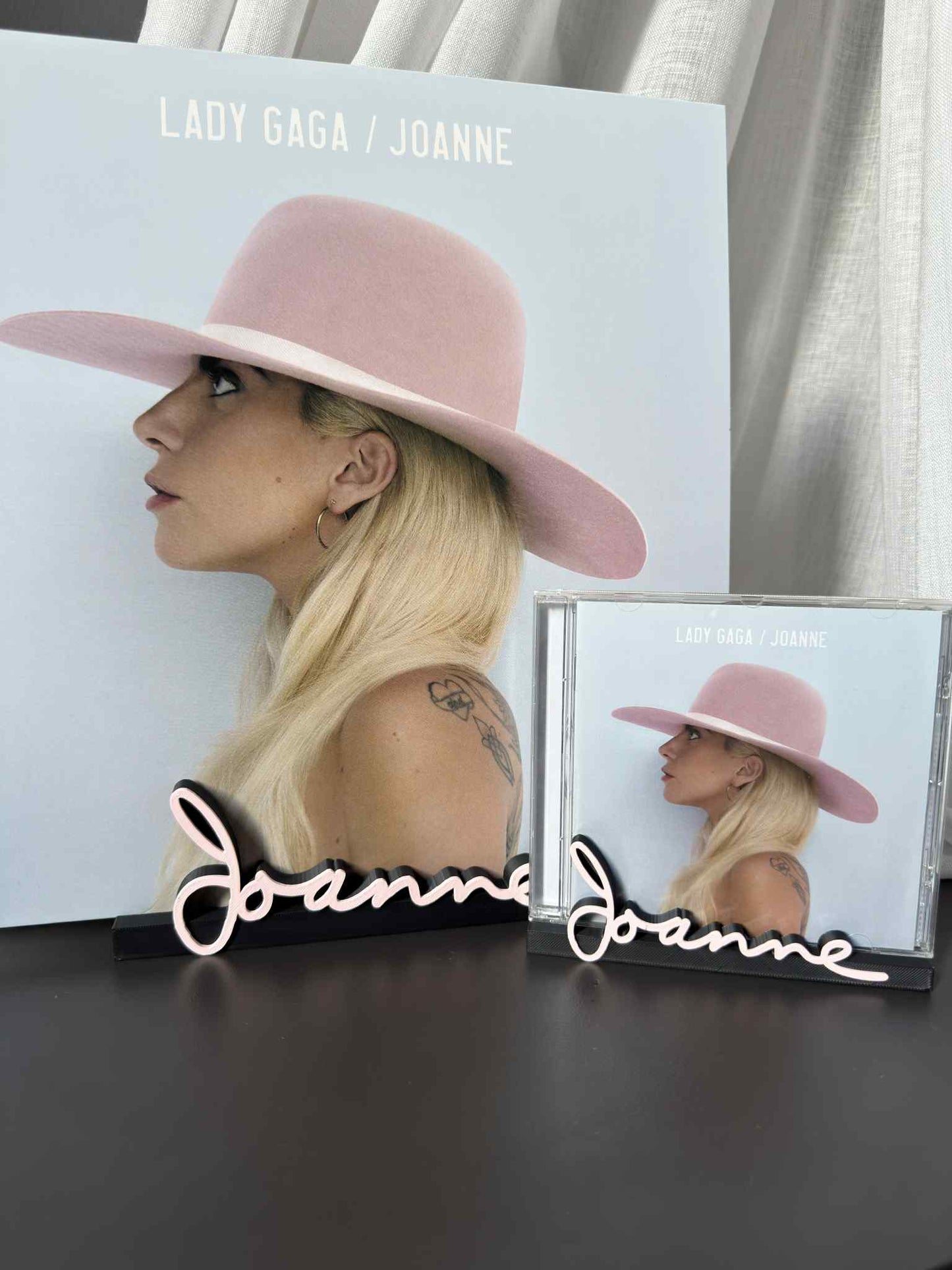 Joanne - Lady Gaga (Display Stand)