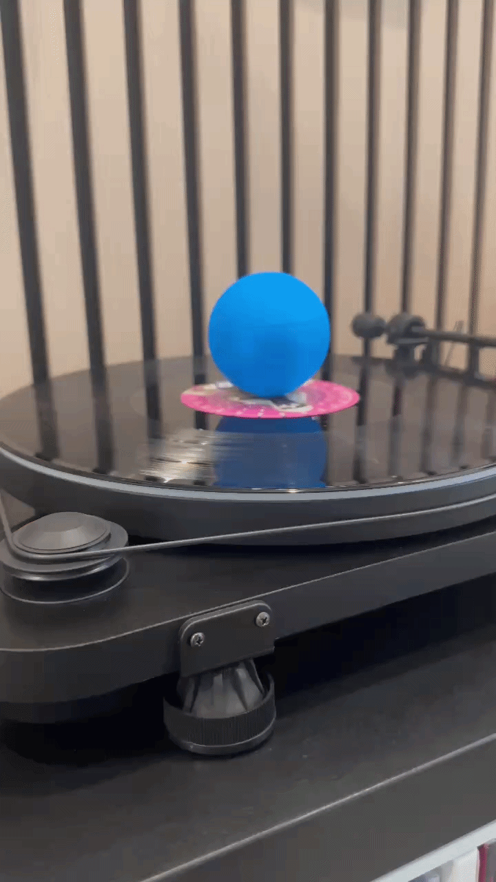 Artpop Ball (Vinyl Charm)