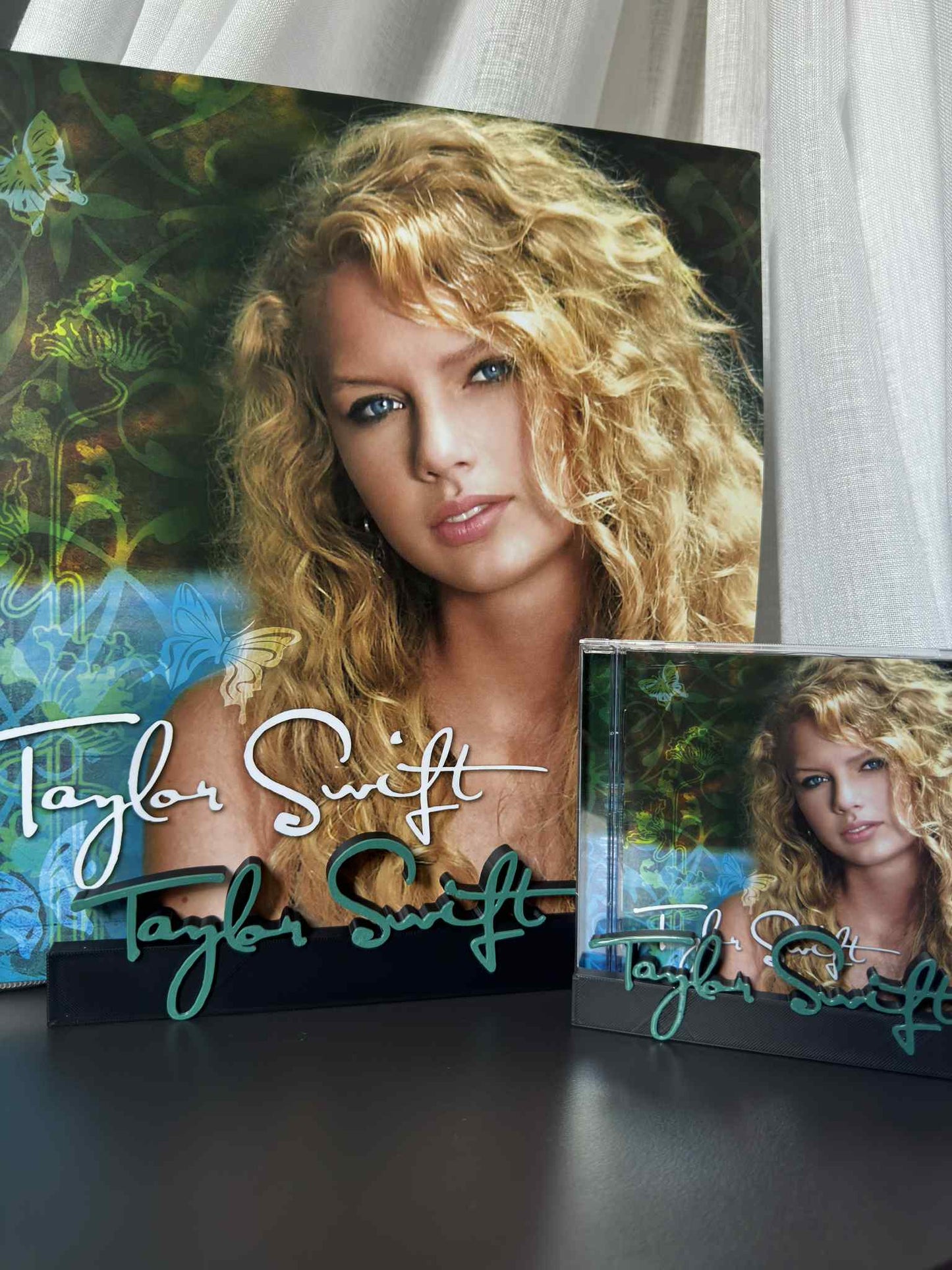 Taylor Swift - Taylor Swift (Display Stand)