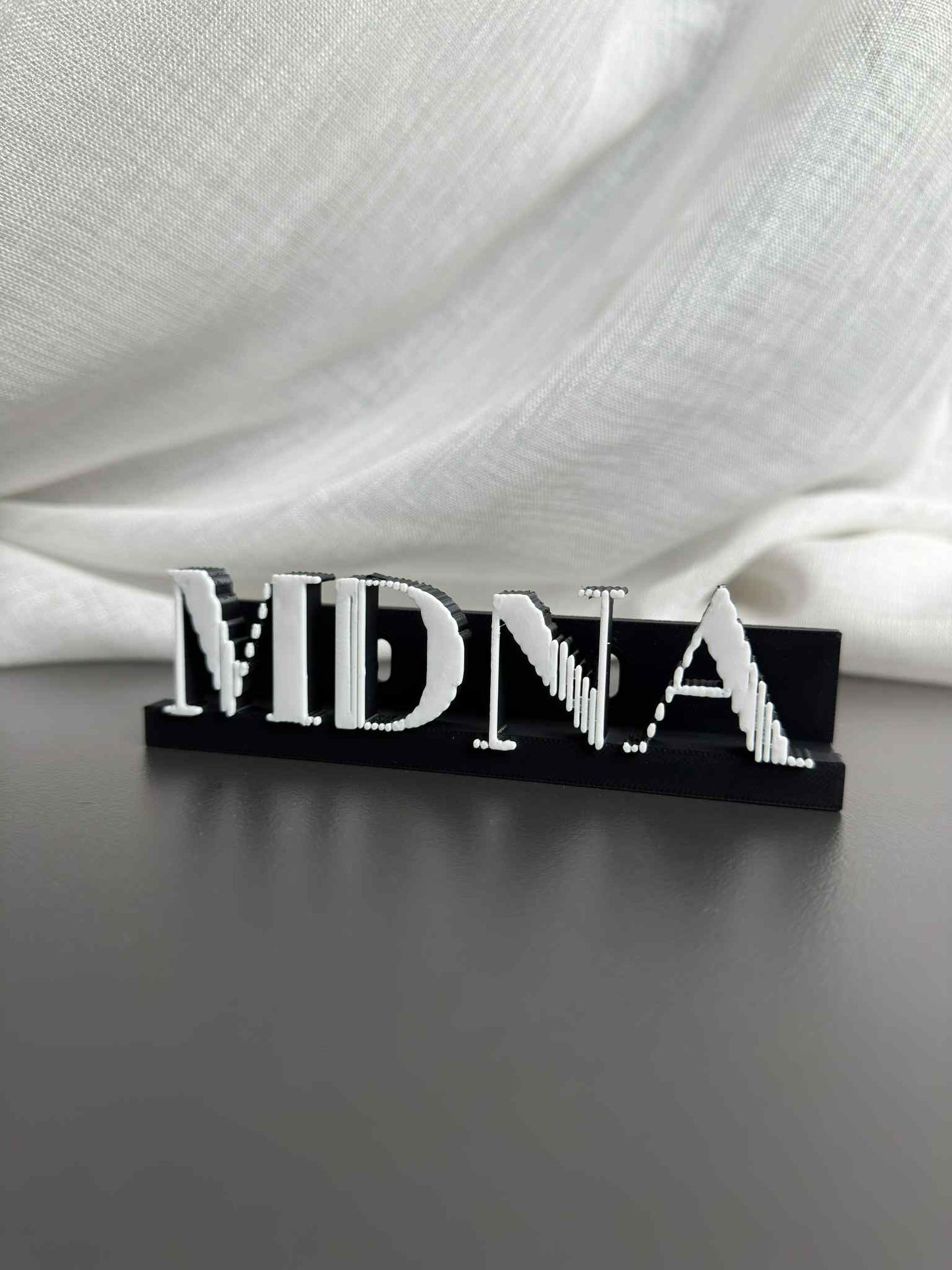MDNA - Madonna (Display Stand)