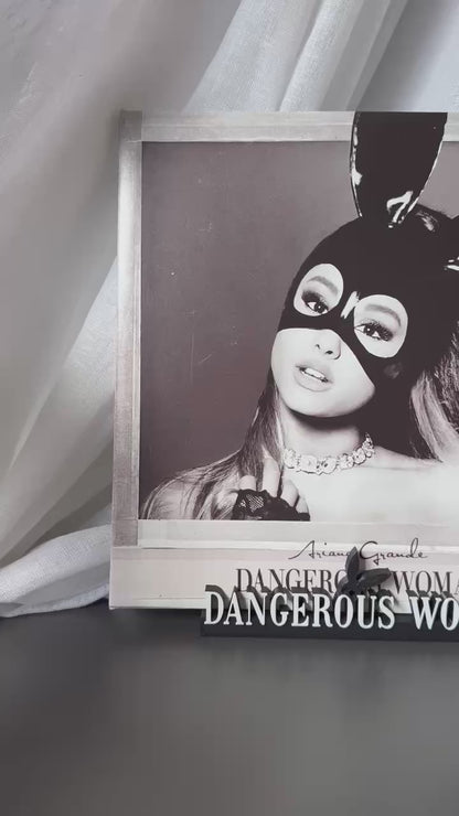 Dangerous Woman - Ariana Grande (Display Stand)