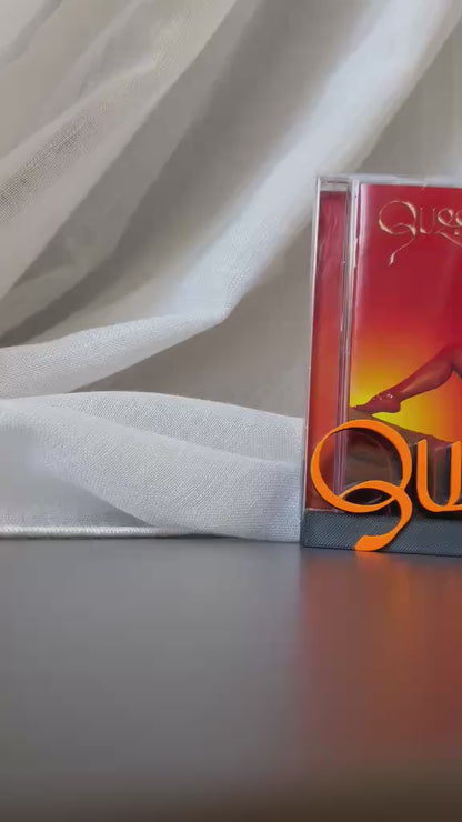 Queen - Nicki Minaj (Display Stand)